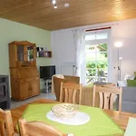 펜션 Herrenhaus Poppelvitz Maltzien