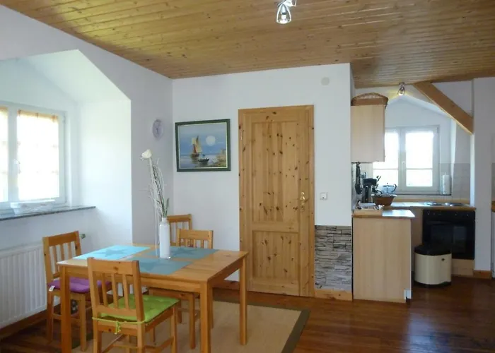 別荘 Herrenhaus Poppelvitz