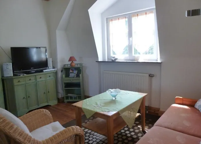 Herrenhaus Poppelvitz 別荘