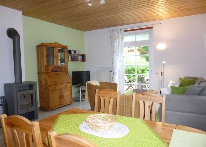 בית נופש Herrenhaus Poppelvitz Maltzien